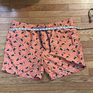 Mens Size 2x Crown & Ivy Toucan Swim Trunks Shorts With liner and pockets 100% p